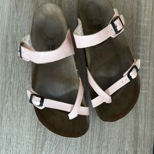 Women’s Pink Strappy Sandals Lightweight Comfortable Adjustable Buckle